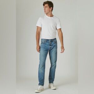 NWOT Lucky Brand 412 Athletic Slim Jeans